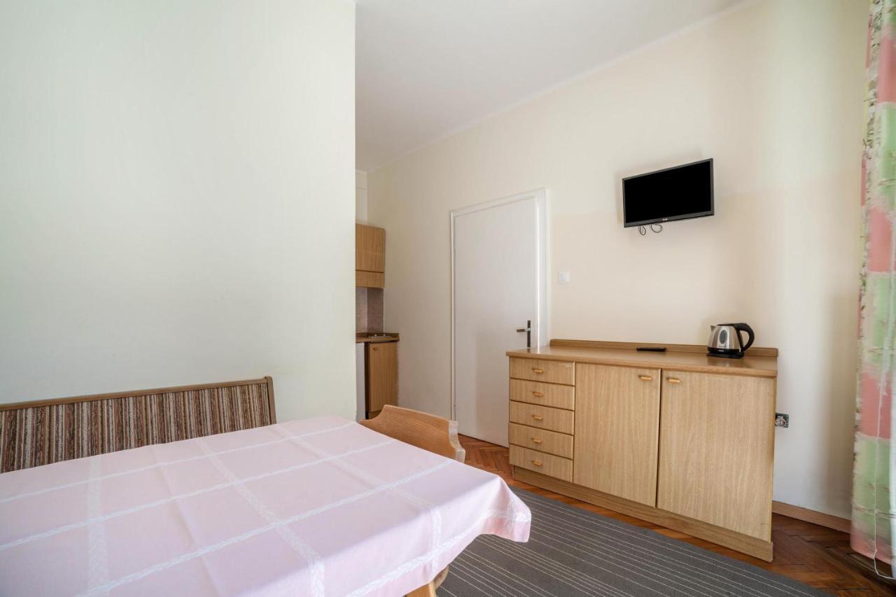 Residence Hubertus Apartment 5 Мерано Екстер'єр фото